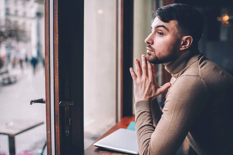 Grübeln Menschen, die sich viele Sorgen machen, auch mehr?